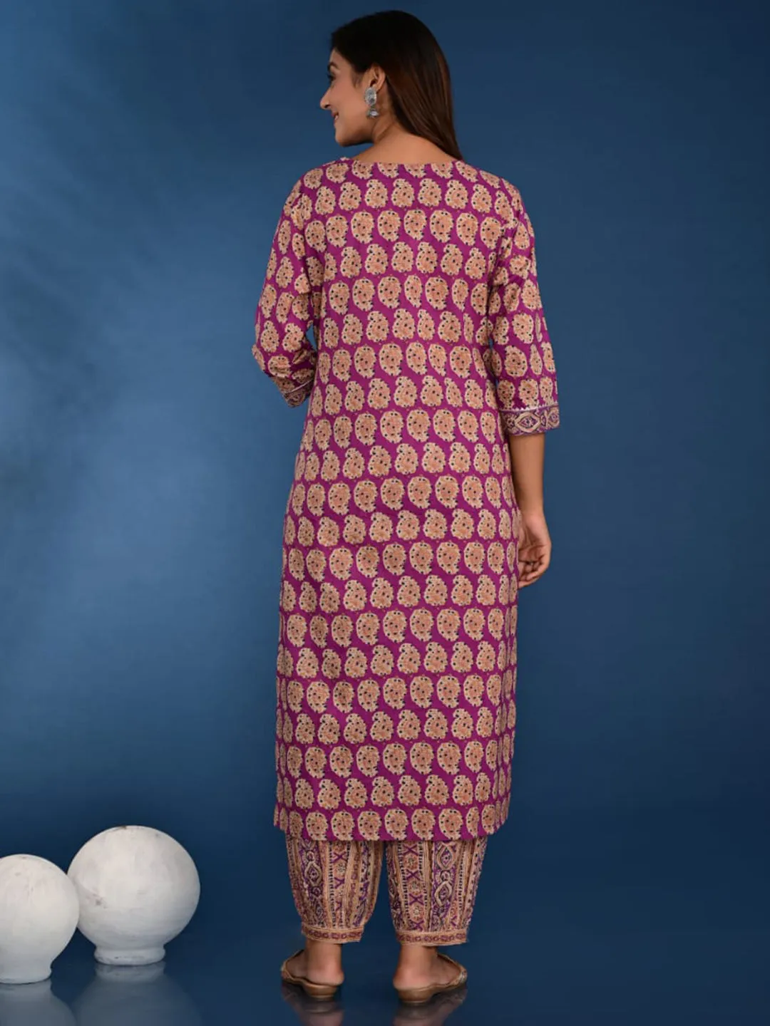 Cotton Kurta Set with Paisley Motif Print