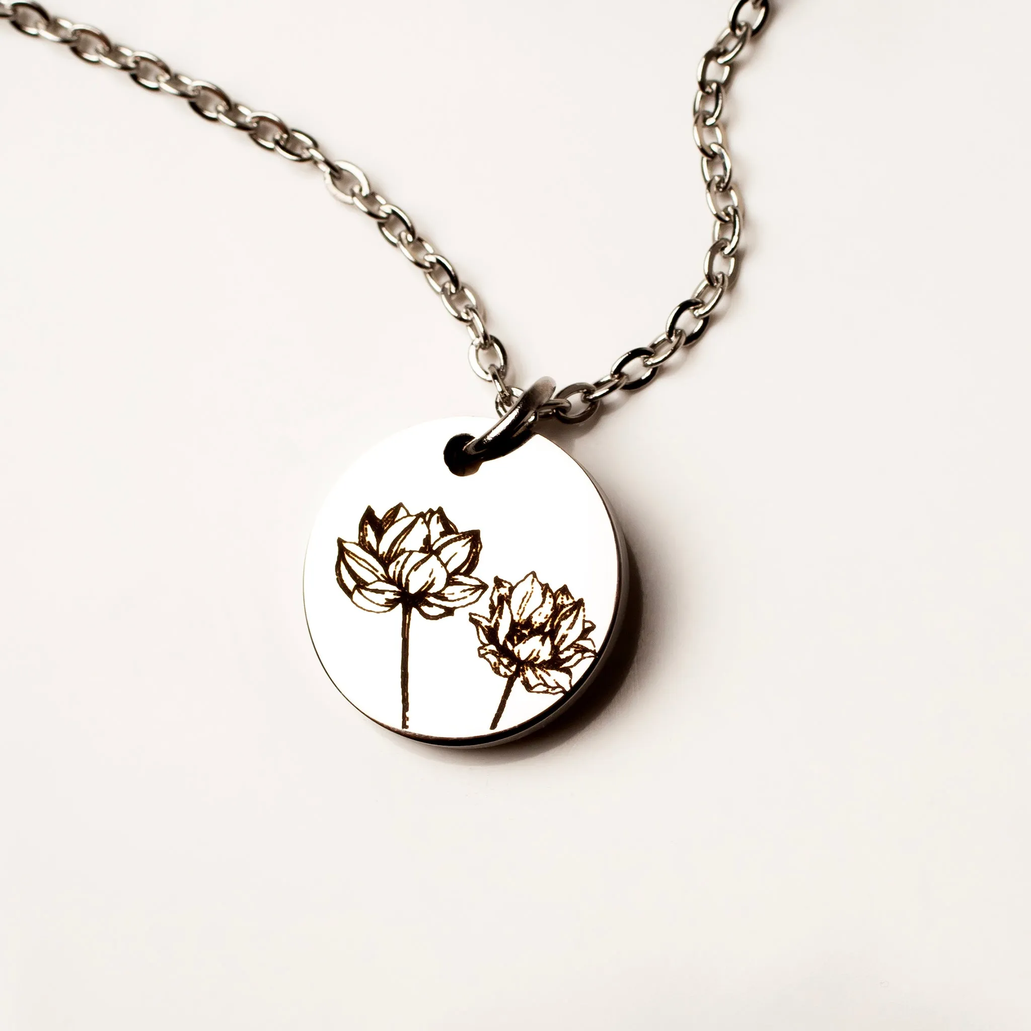 Fiore Engraved Birth Flower Necklace