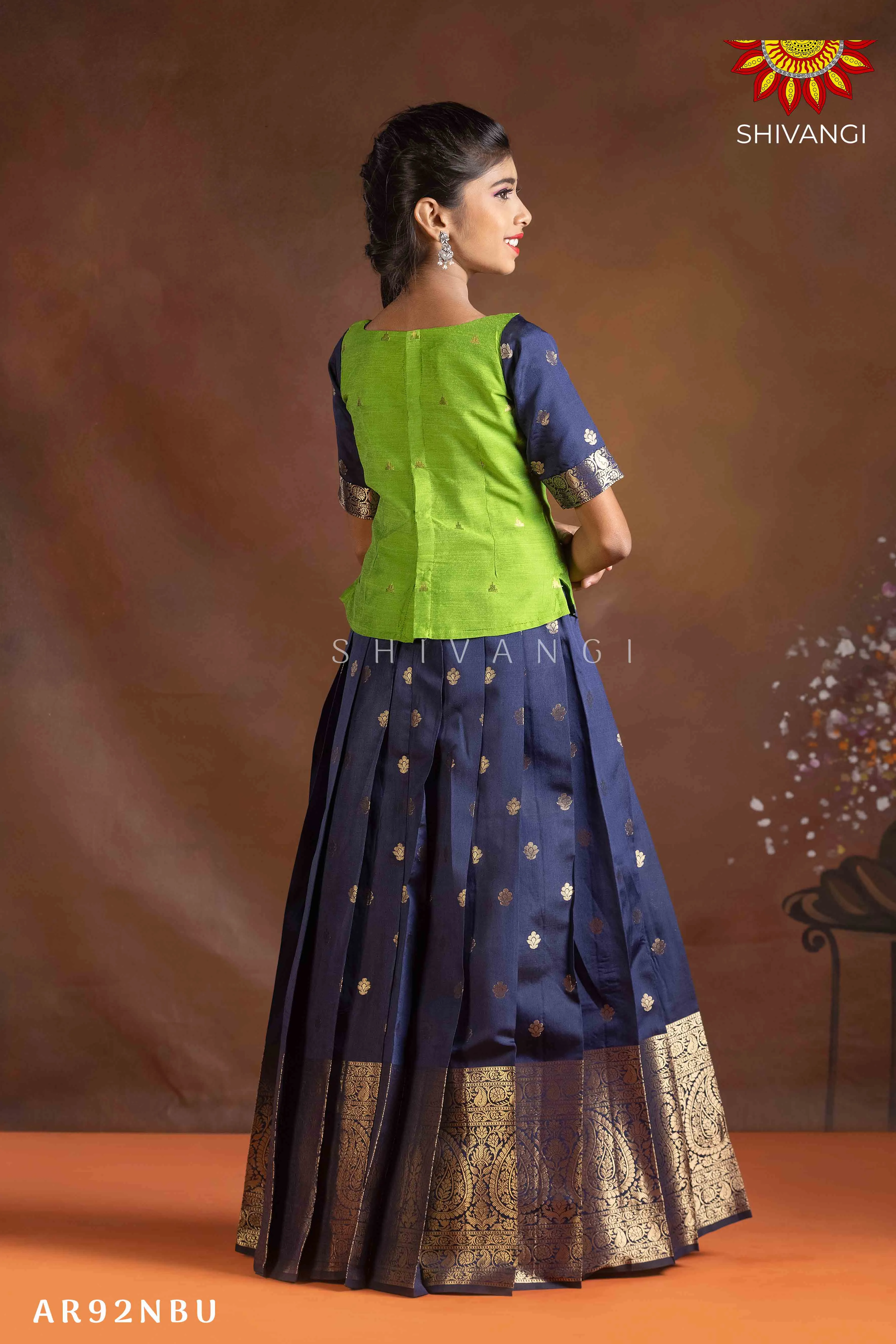 Girls Navy Blue Paisley Mango  Pattu Pavadai | Langa