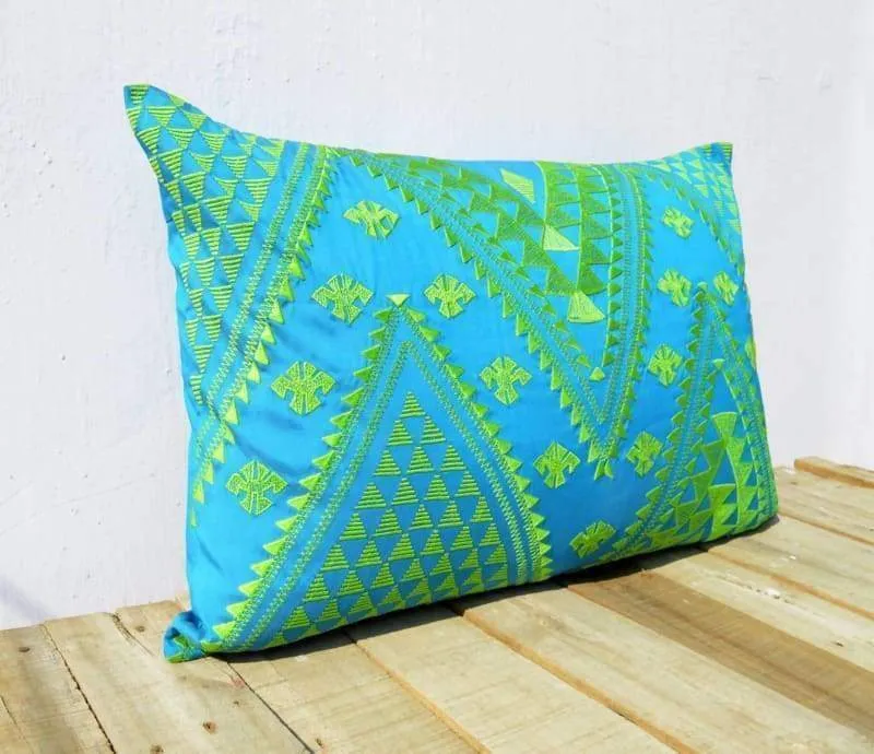 KIlim Pattern Embroidered Pillow Cover