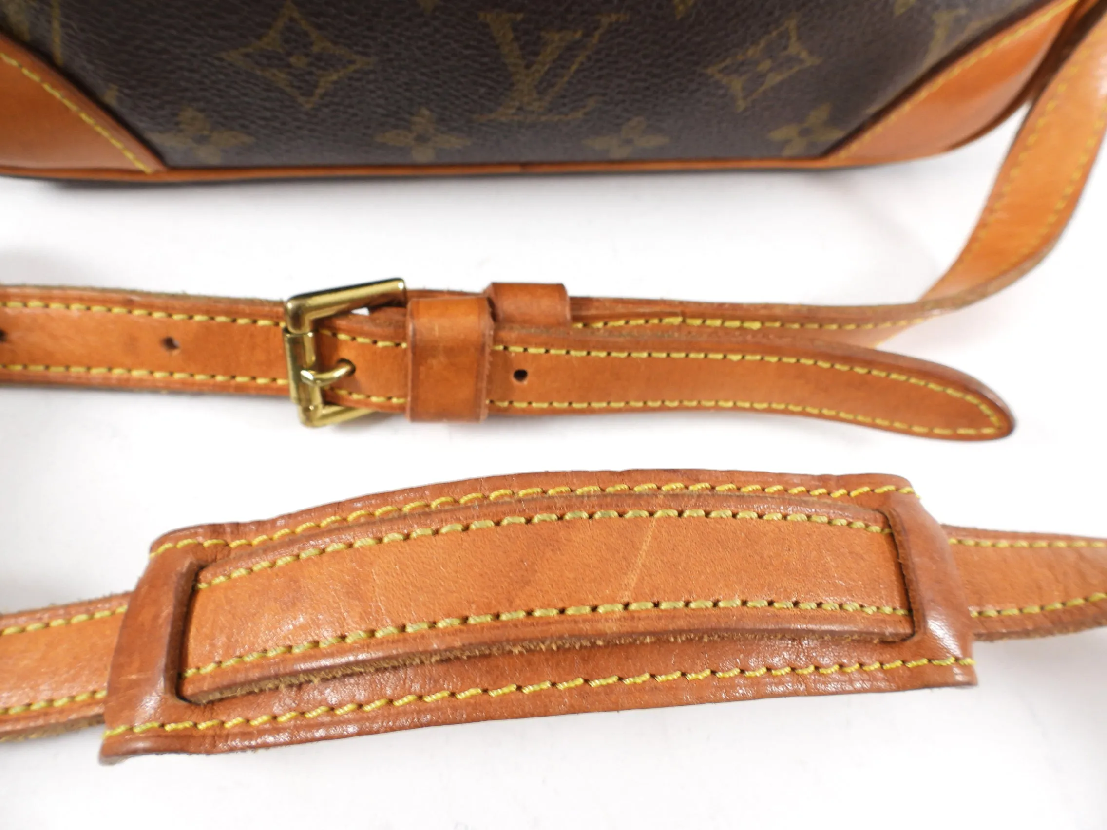 Louis Vuitton Vintage Monogram Trocadero 23 Crossbody Bag