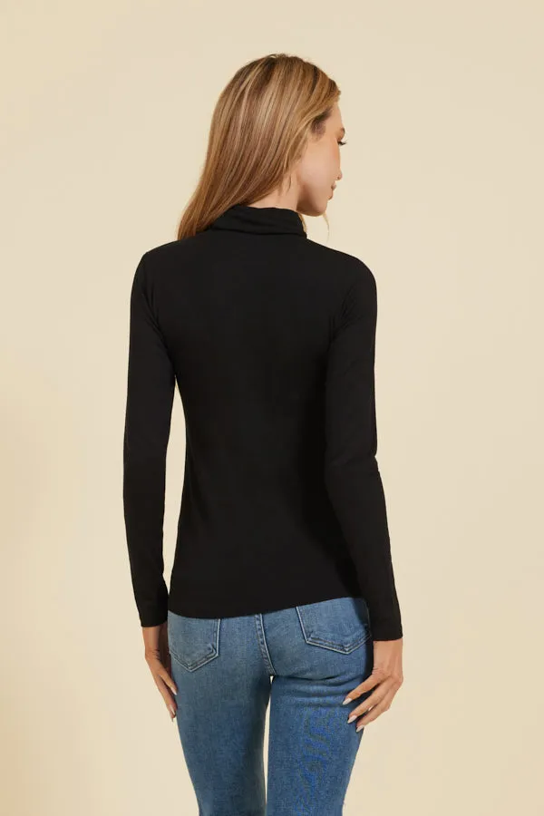 Majestic Long Sleeve Viscose Turtleneck in Noir