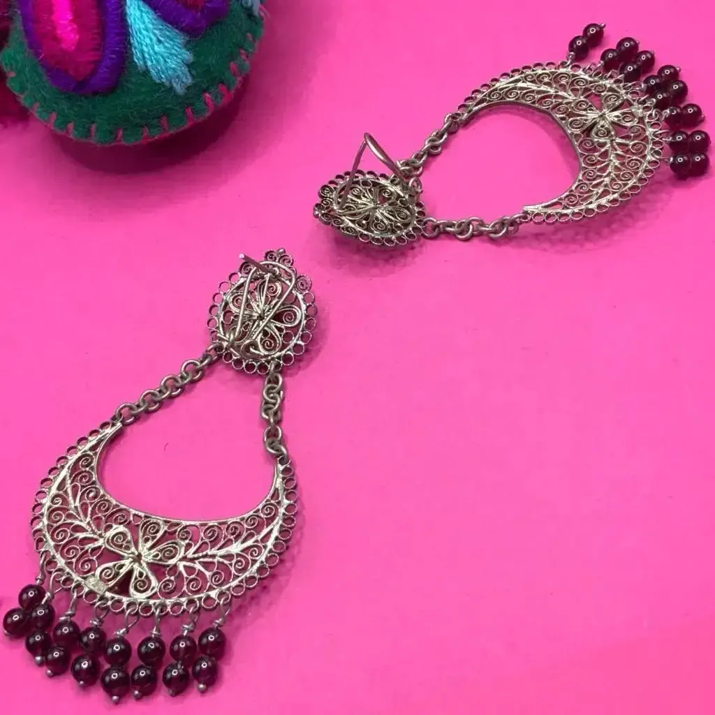 Oaxacan vintage Silver filigree earrings with garnets , circa 1950-intricate design