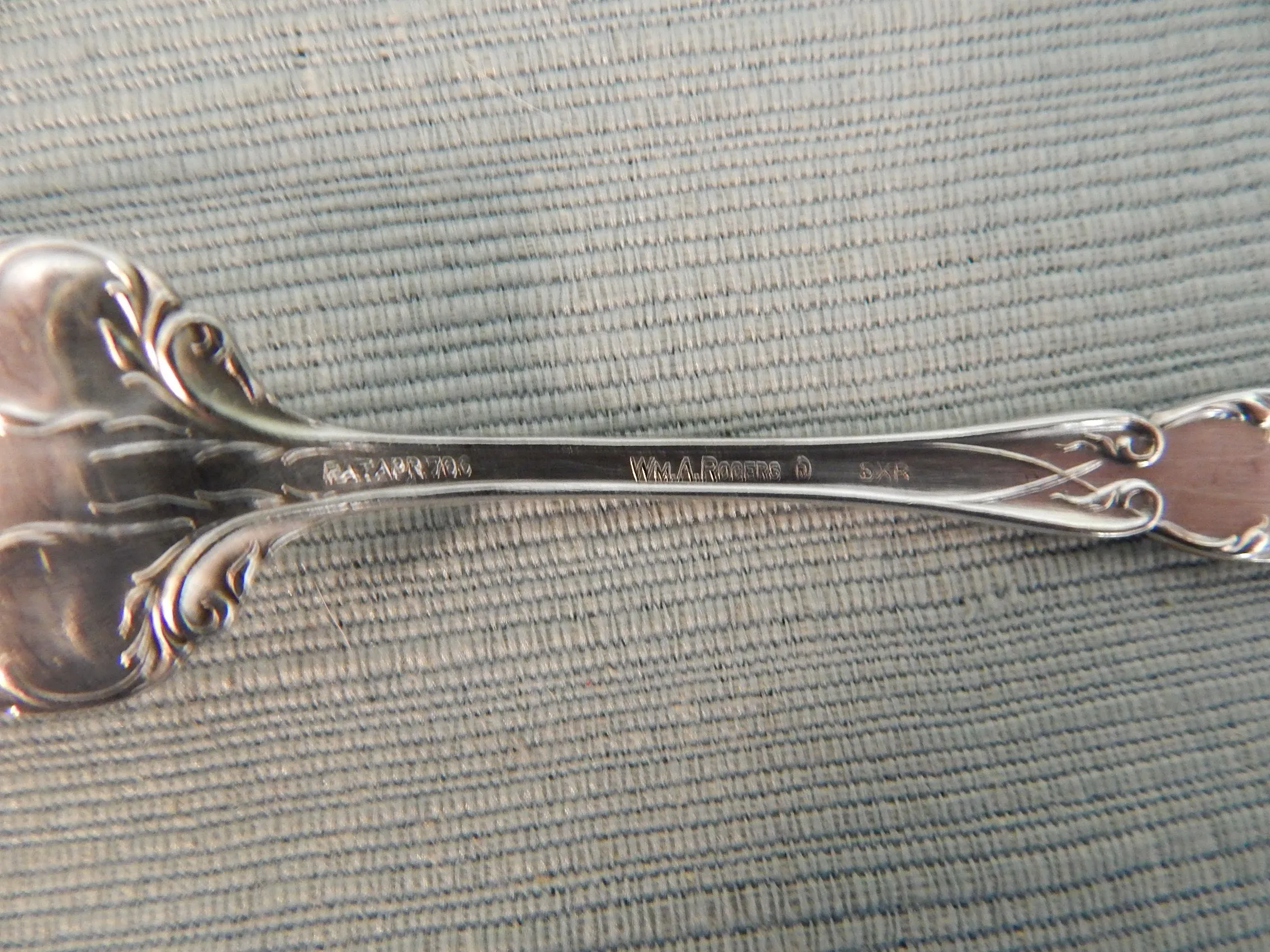 Set of 6 William Rogers Silverplate Salad Forks - Very Good Vintage Condition