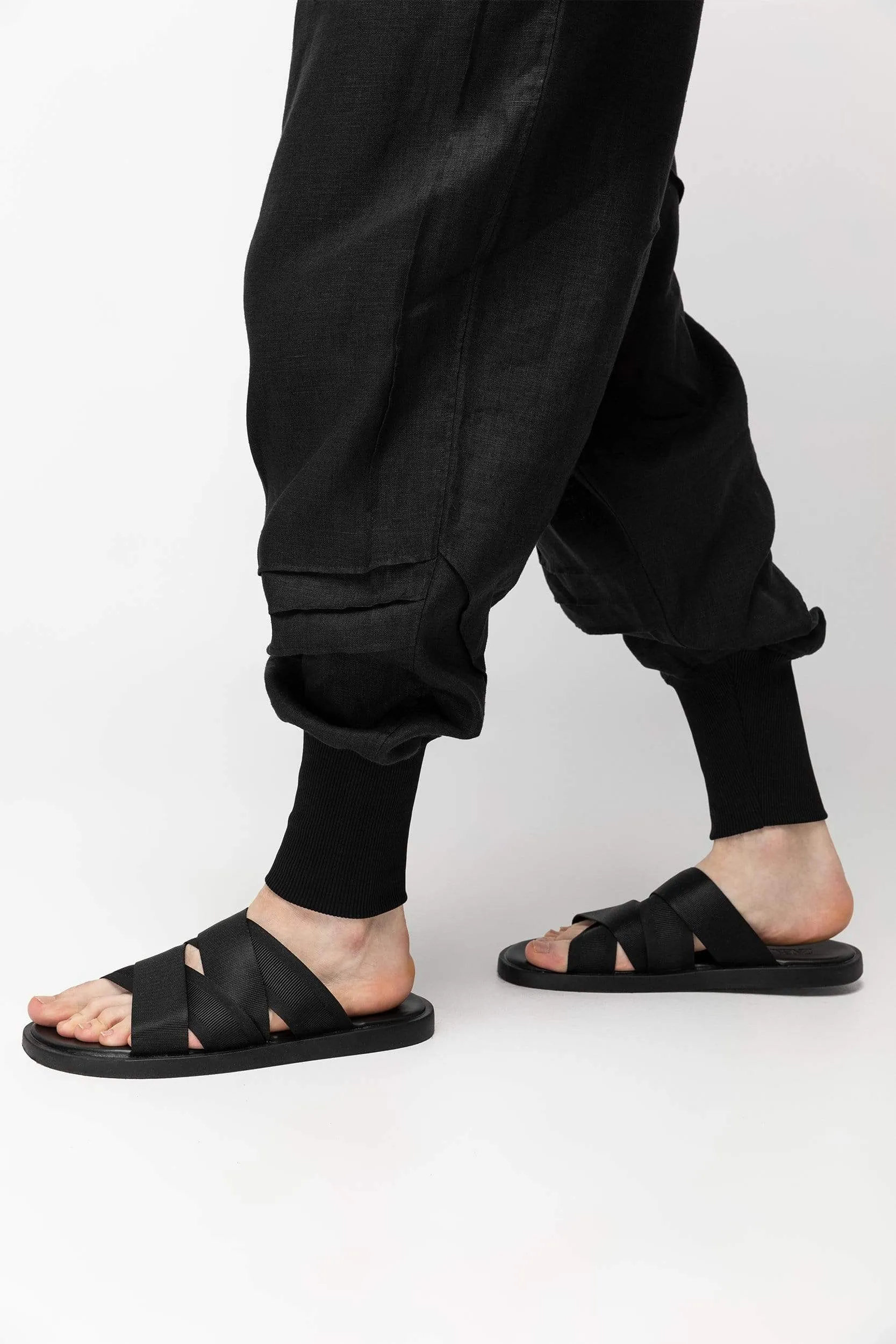 Supesu Pants Black