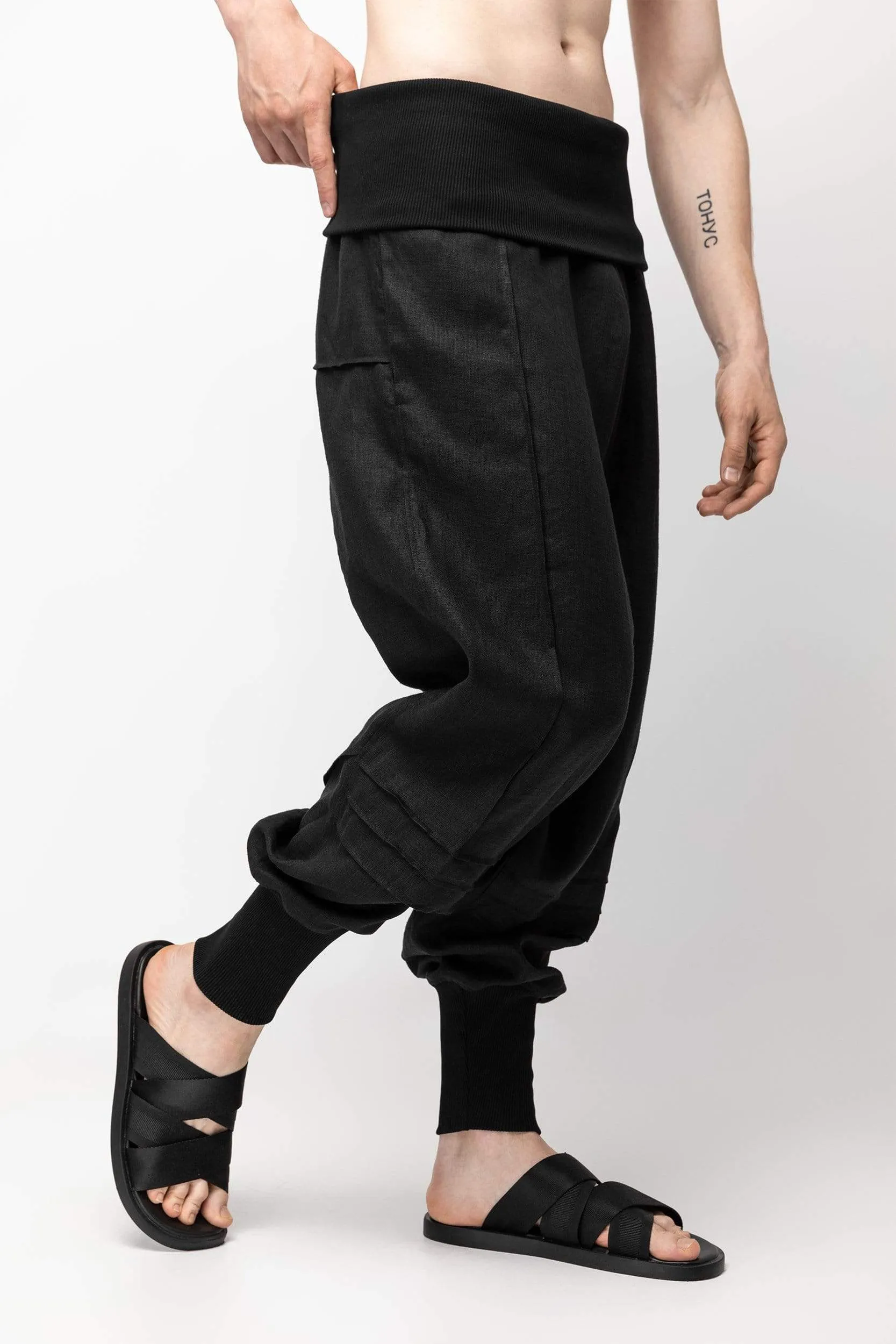 Supesu Pants Black