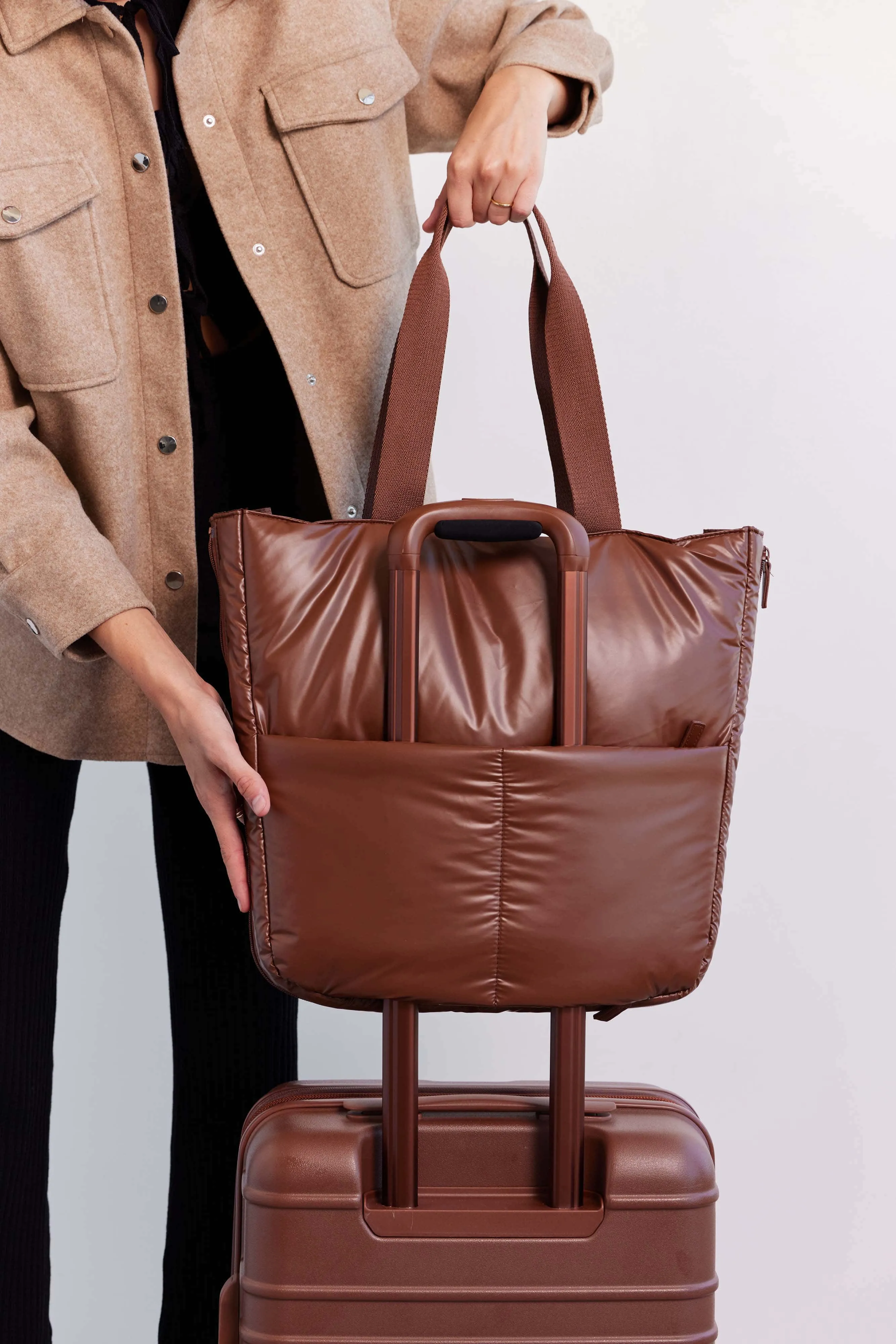 The Expandable Tote in Maple