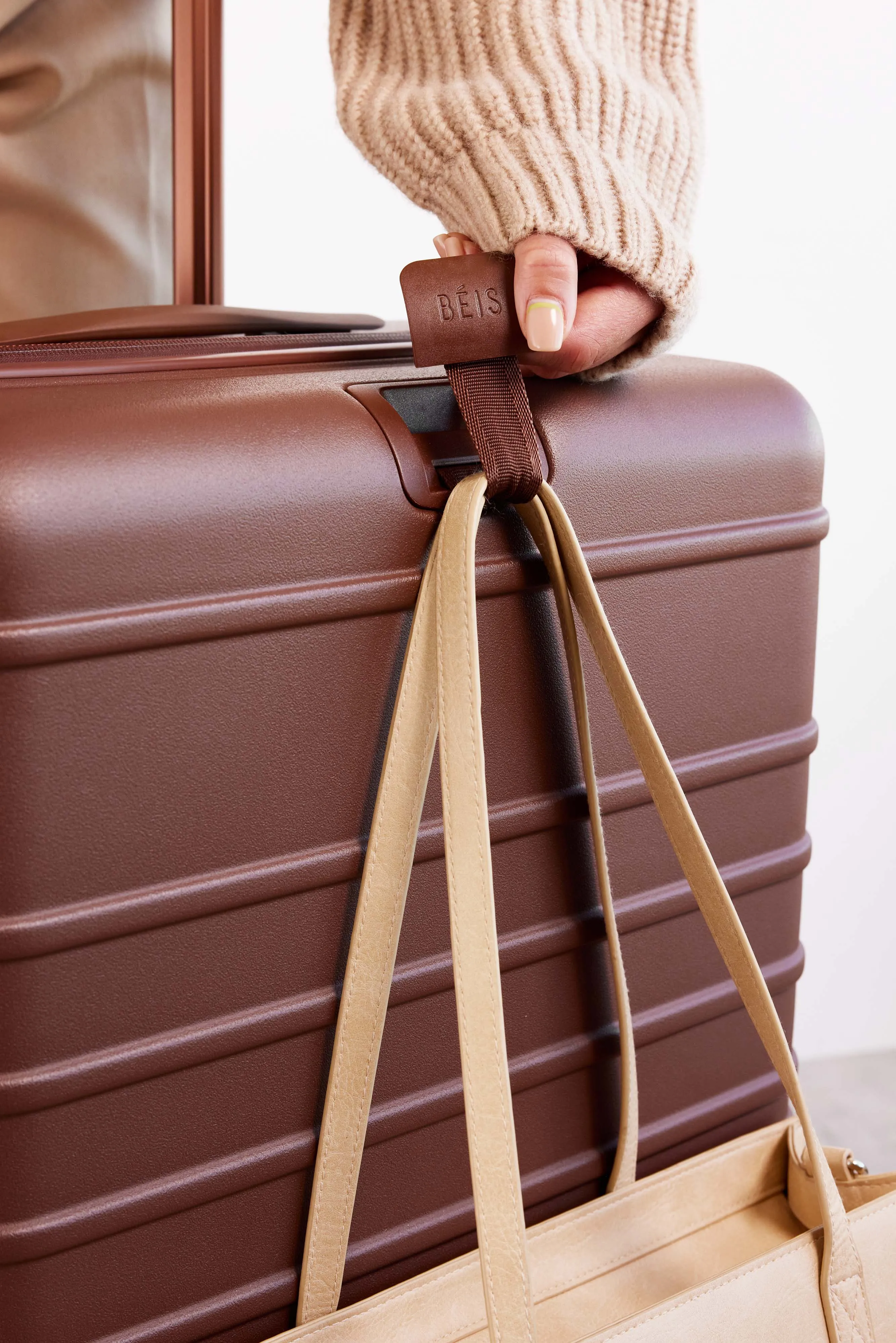 The Medium Check-In Roller in Maple