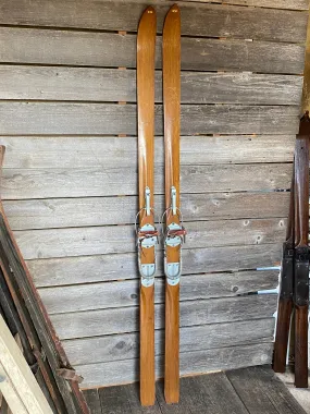 Vintage Northland Co. Monarch Skis